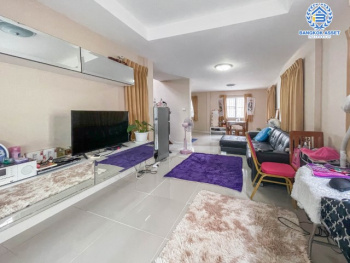 *****บ้านแฝดมือสองย่านกรุงเทพฯ ม.ชวนชื่น เพชรเกษม81 เนื้อที่กว้าง 41.50 ตร.ว. ฟังก์ชัน 3 ห้องนอน 2 ห้องน้ำ ที่จอดรถ 2 คัน บ้านแฝดพื้นที่กว้าง บนทำเลแห่งการเดินทาง ติดถนนหลายเส้น อาทิ ถนนเพชรเกษม ถนนมาเจริญ ใกล้รถไฟฟ้าสายสีน้ำเงิน "สถานีหลักสอง"